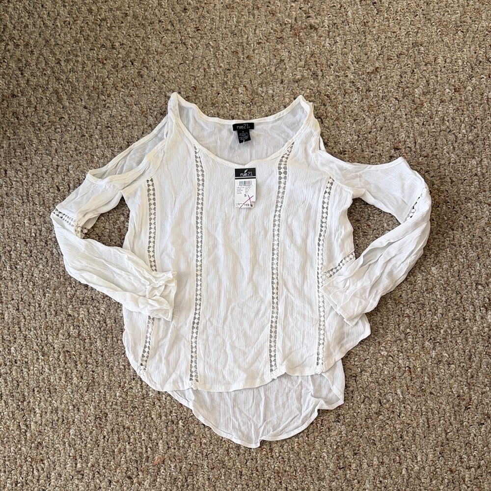 Rue21 White Cold Shoulder Blouse
